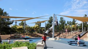 LA waterfront - San Pedro - New Fountain